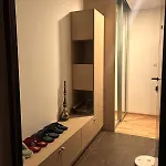 Warm Getaway 1br W Balcony Free Garage Prkng *