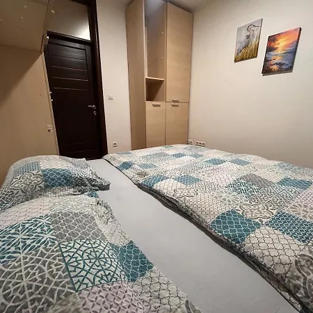Warm Getaway 1br W Balcony Free Garage Prkng Szarajevó