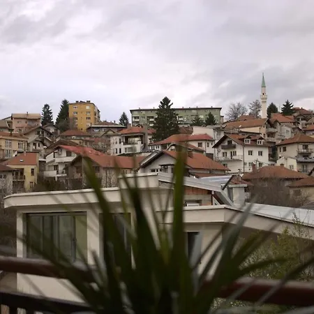 Apartman Warm Getaway 1br W Balcony Free Garage Prkng