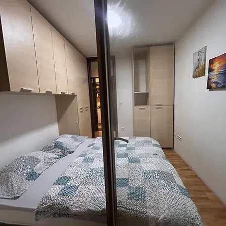 Warm Getaway 1br W Balcony Free Garage Prkng * Szarajevó